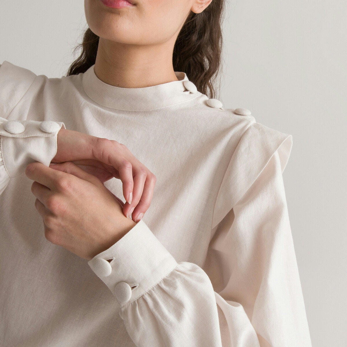 Blouse col montant, manches longues