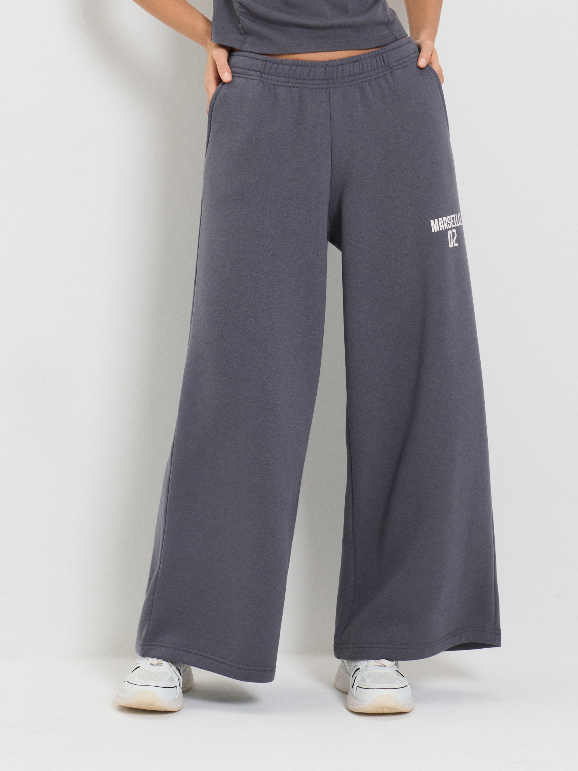 Spodnie dresowe wide leg