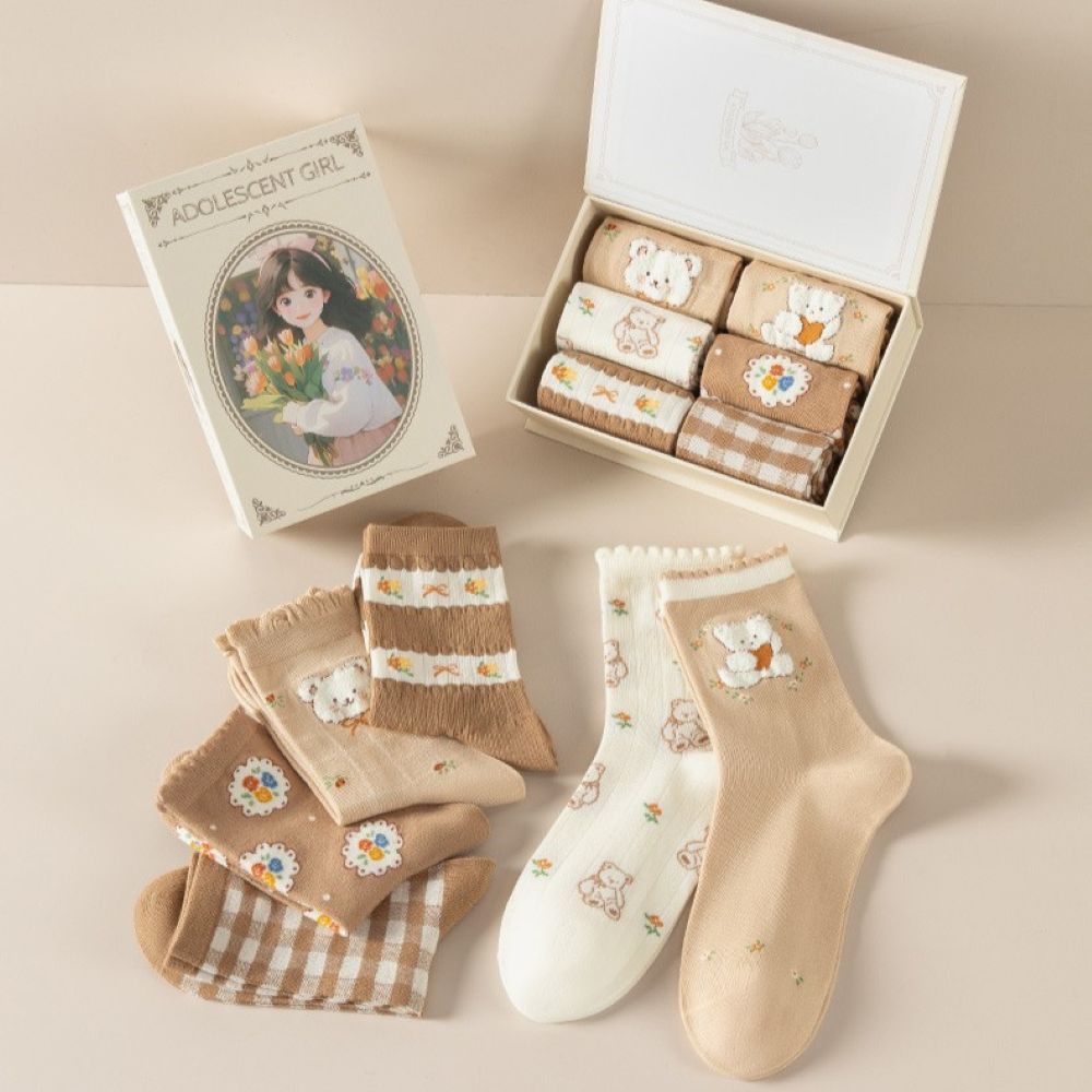 PEACH ACCESSORIES Vintage Style 6 Pairs Socks Beige Gift Set Box