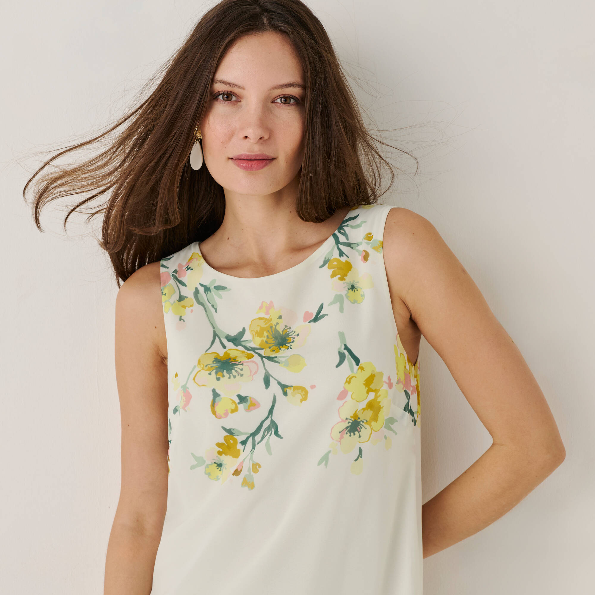 Robe courte sans manches voile base imprimée