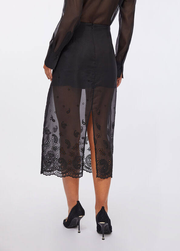 Gonna in organza con ricami