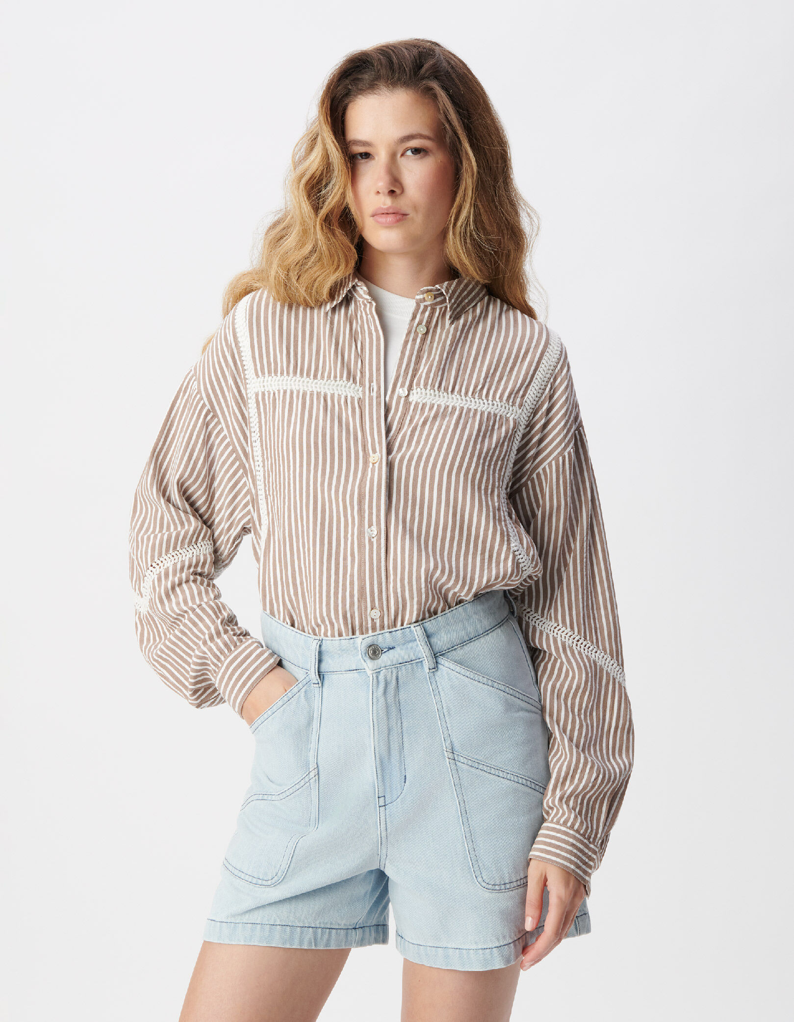 Chemise marron motif rayures galons dentelle Femme