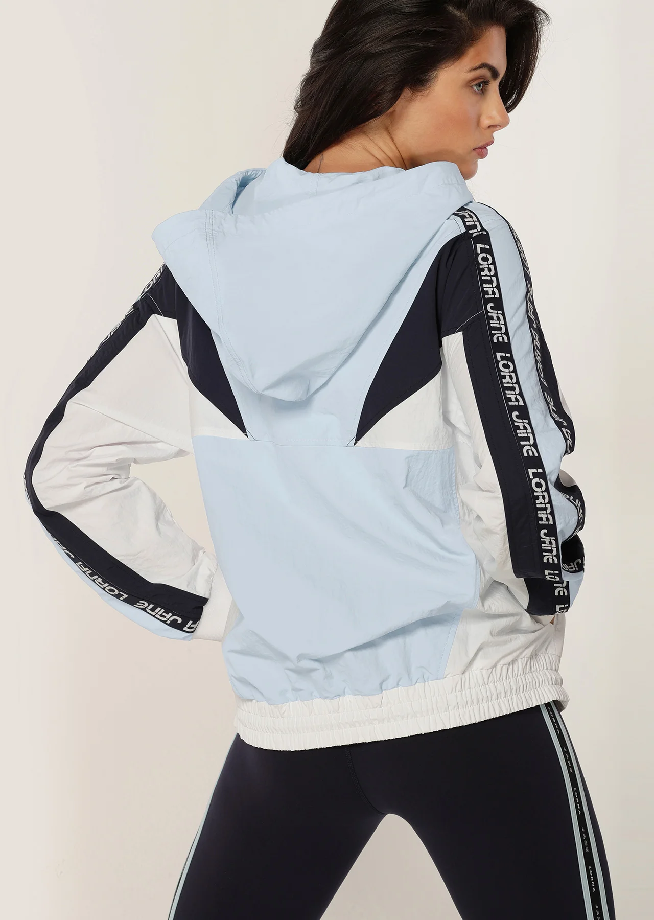Attitude Track Jumper