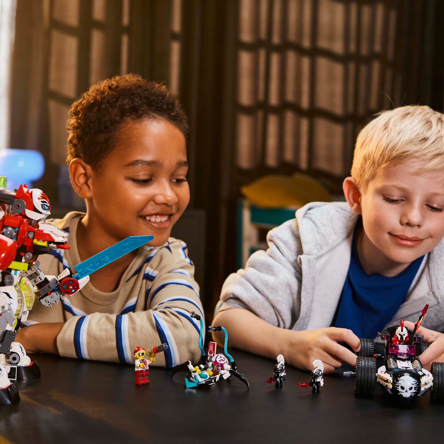 Mech tigre di Cooper e Bolide di Zero Lego Dreamzzz