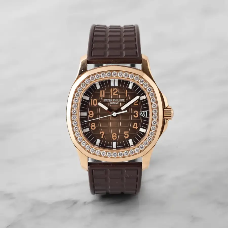 Patek Philippe – Aquanaut –  Rubber Strap – Straight – Brown
