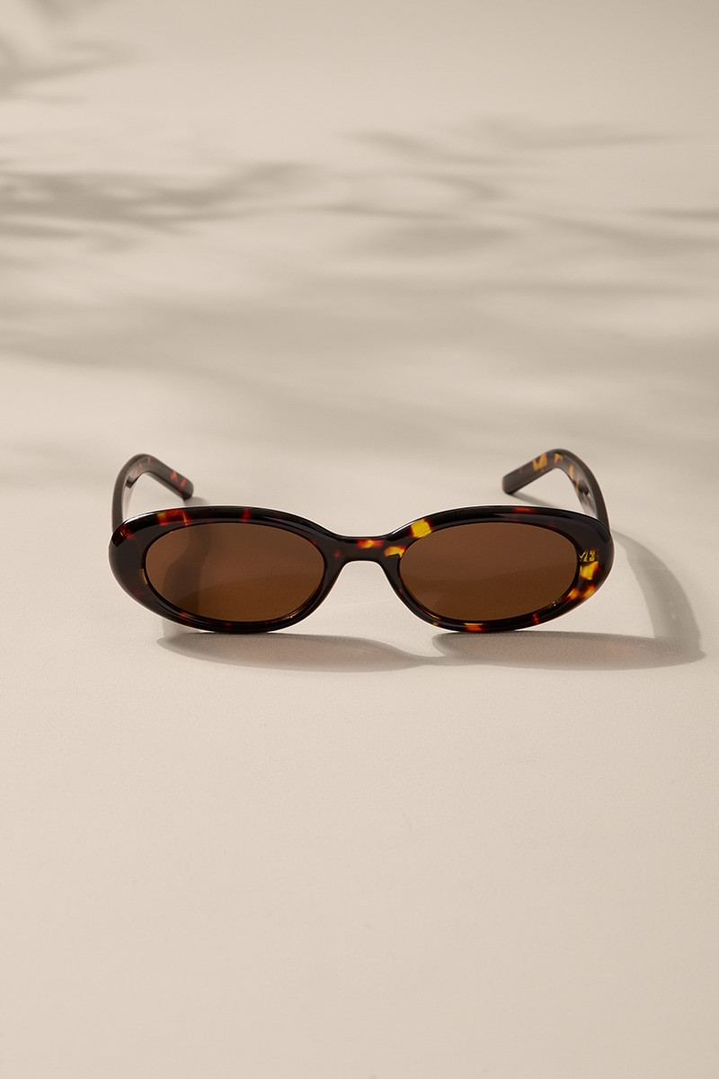 Amelia Tort Shell Oval Sunglasses