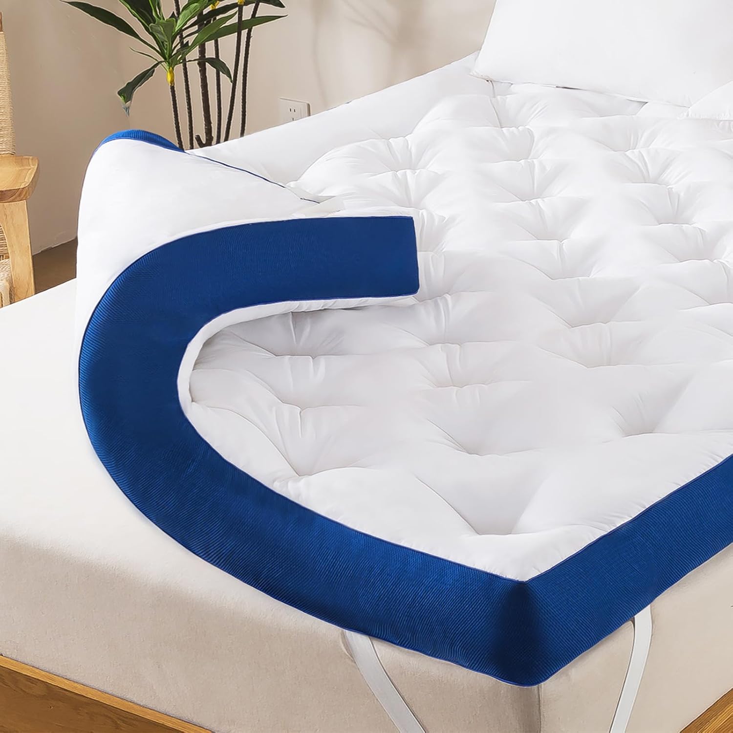WhatsBedding 5 Inch Memory Foam Mattress Topper Queen for Back Pain, Filled with Flfuffy Soft Breathable Stuffing, Thick Supportive Pillow Top Queen Mattress Topper
