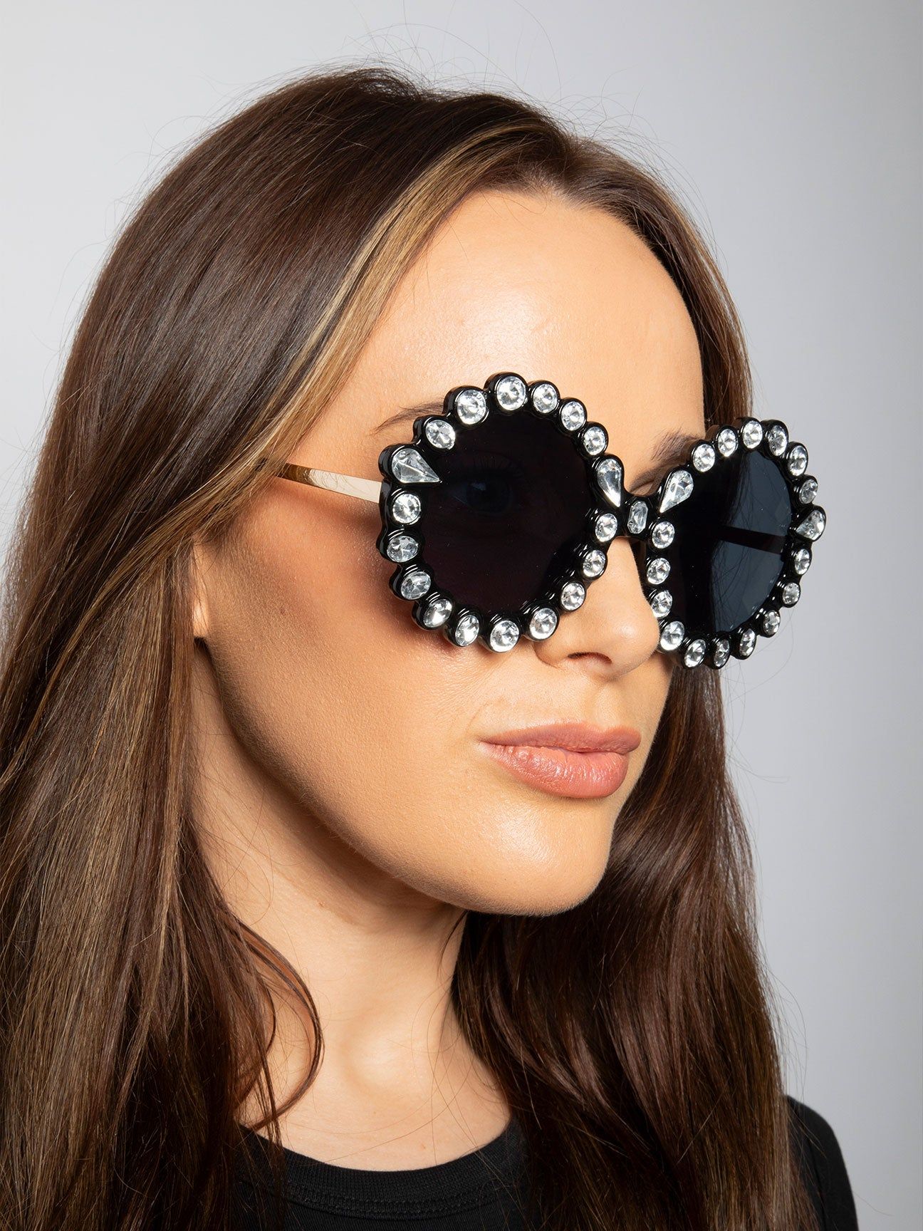 SVNX Round Floral Gem Novelty Sunglasses in Black