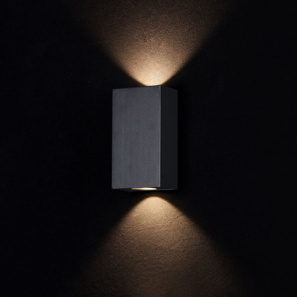 Kinkiet zewnętrzny TIMES SQUAREczarny LED 2x6W 480lm IP54 Maytoni
