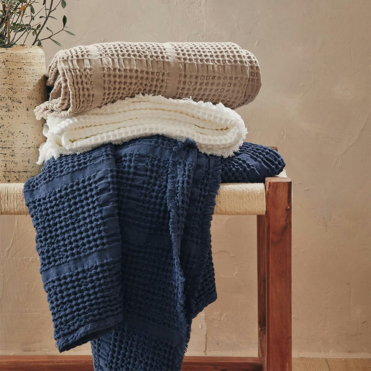 YOGI - Couvre lit en jacquard de coton bleu 260x240