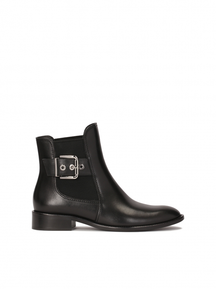 Leather Chelsea boots