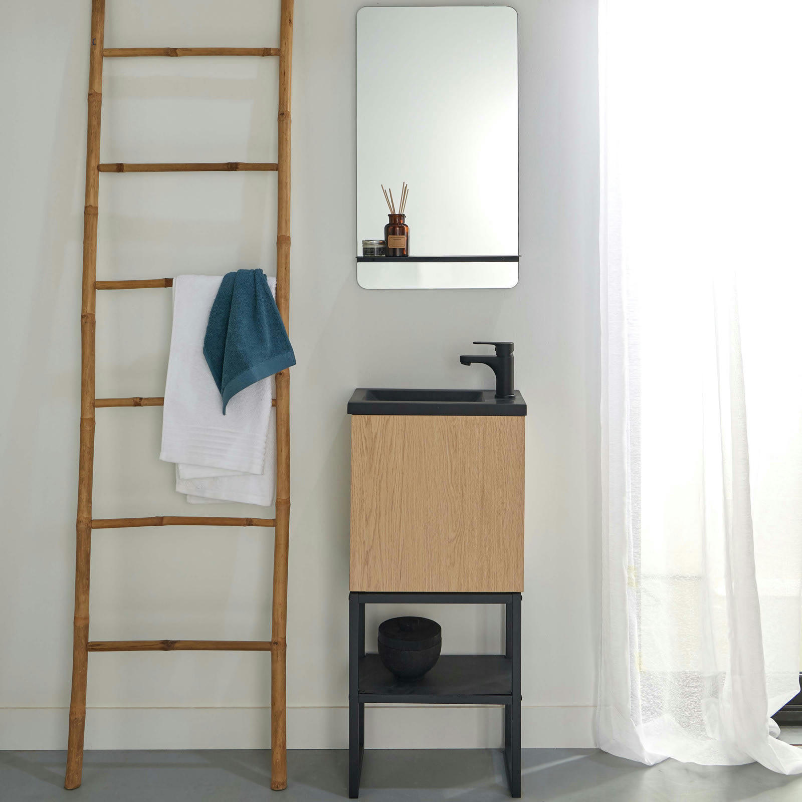 NOVA - Meuble lave-mains  décor chêne sur pieds + miroir rectangulaire