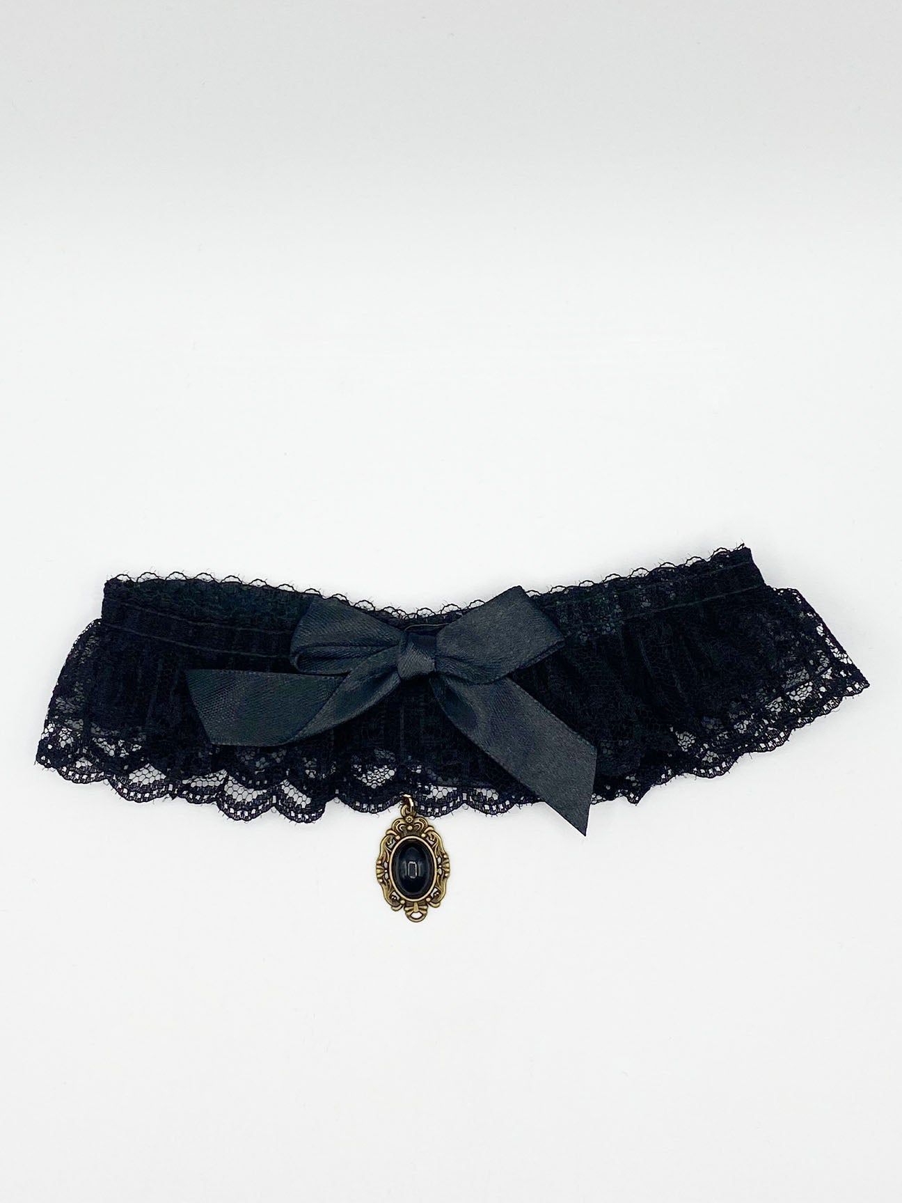 SVNX Lace Choker Necklace With Satin Bow