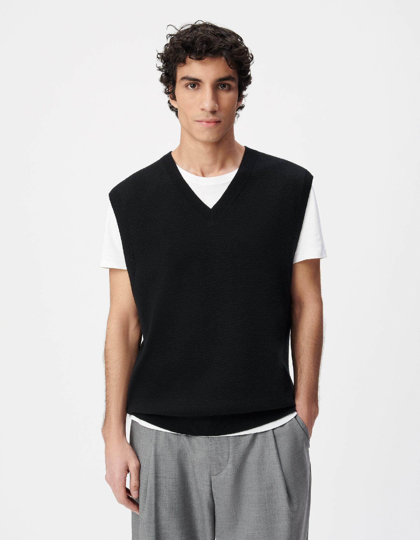 Pull sans manches noir tricot encolure V Homme