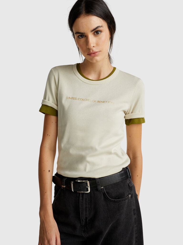 T-shirt in 100% cotton with glitter print logo