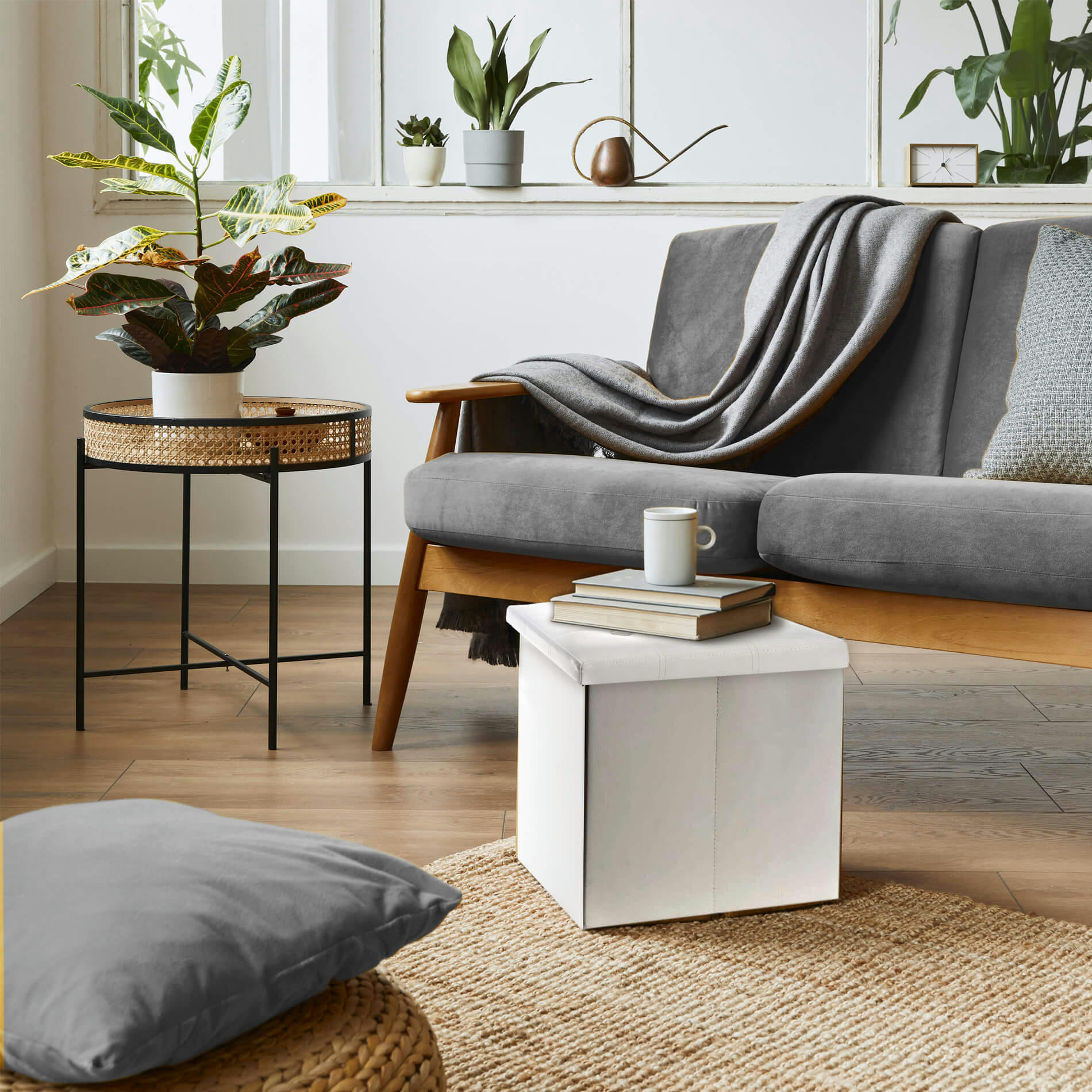 COLORFUL LIFE - Repose-pieds coffre de rangement 30x30x30 en similicuir blanc