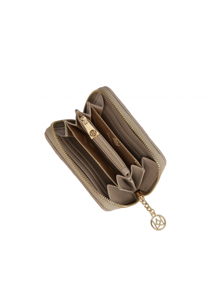 Small zippered wallet with striking quilting