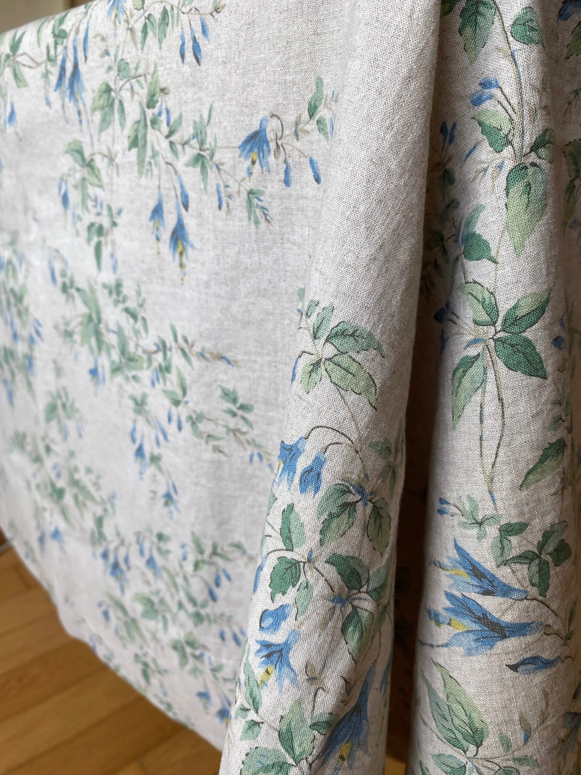 Tablecloth French Country Floral Washed Linen Shabby Chic Floral Pattern Farmhouse Natural Linen Rectangular Rustic Vintage Vibe Table Linen