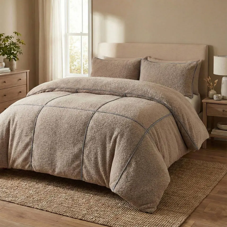 Dekbedovertrek Teddy Trim Bruin 240x220 �?Zacht & Warm �?Incl. 2 Kussenslopen