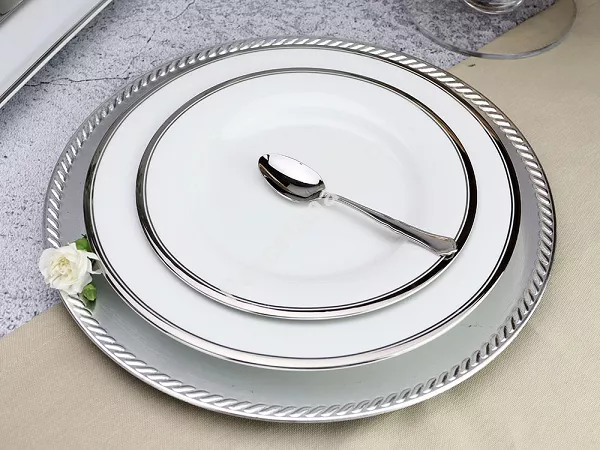 Serwis obiadowy na 12 osób (45 el.) Bogucice - Cleopatra Platin Plus 1174