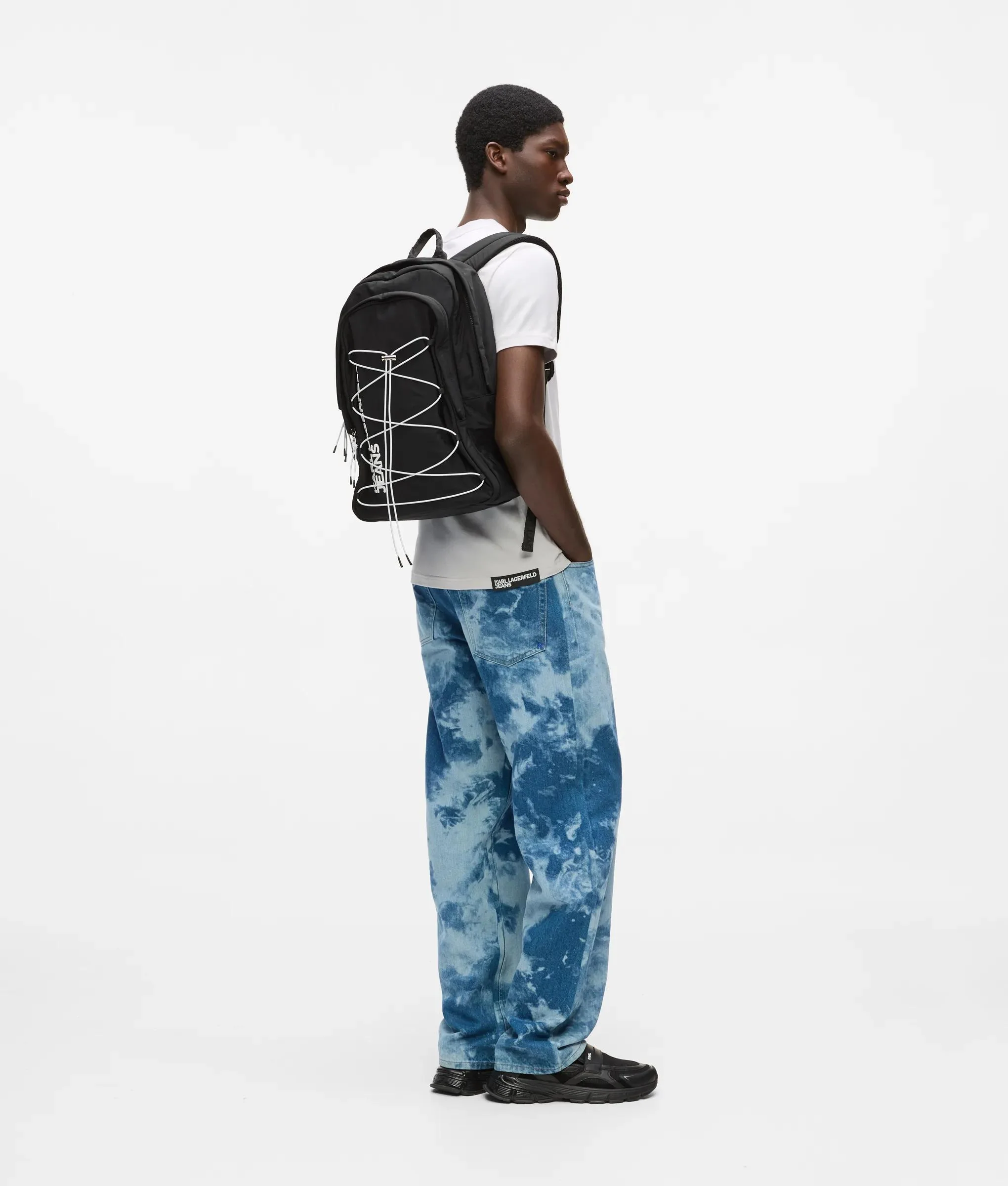 Sac à dos style utilitaire avec cordon de serrage