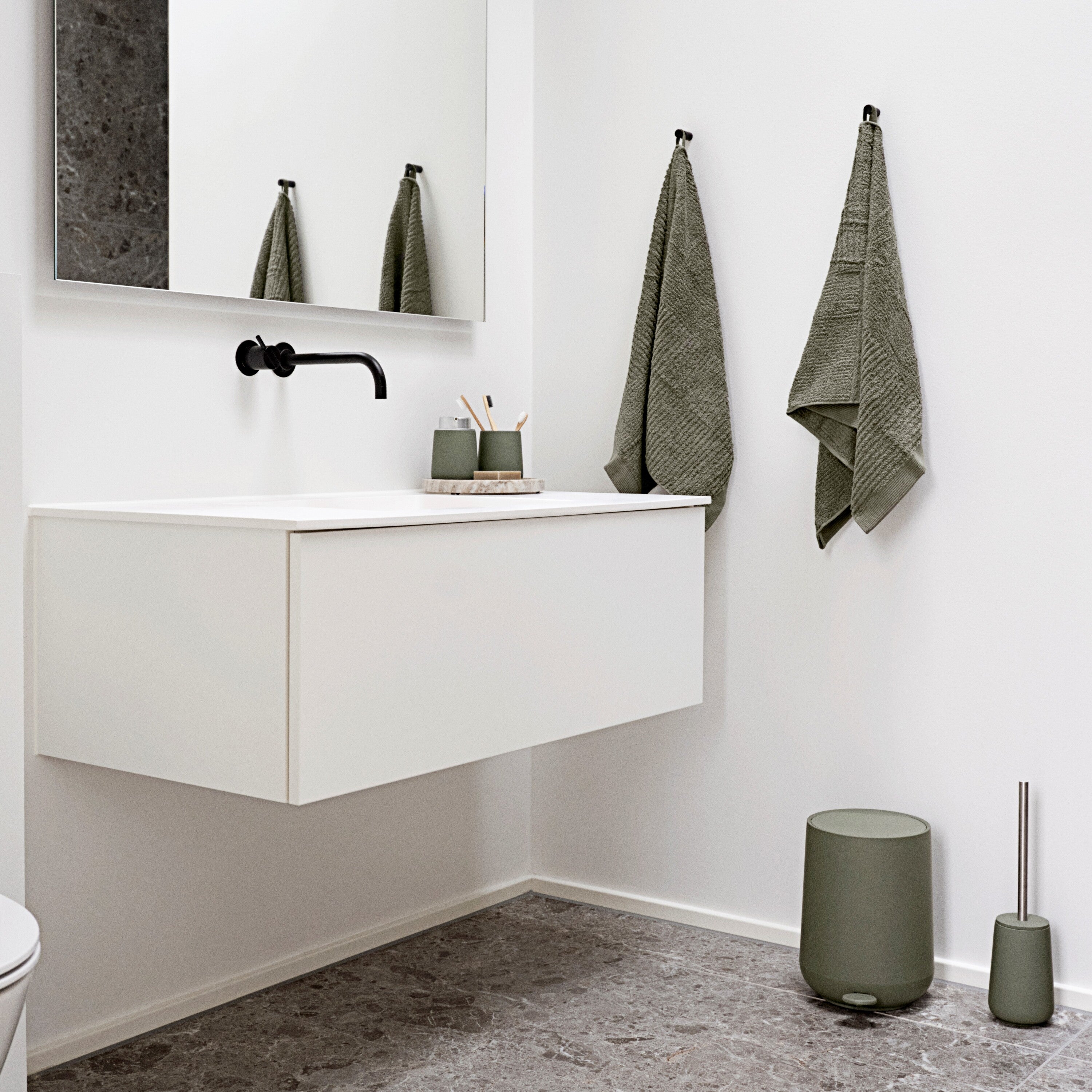 Zone Denmark Nova Pedaalemmer 5 L - Olijfgroen