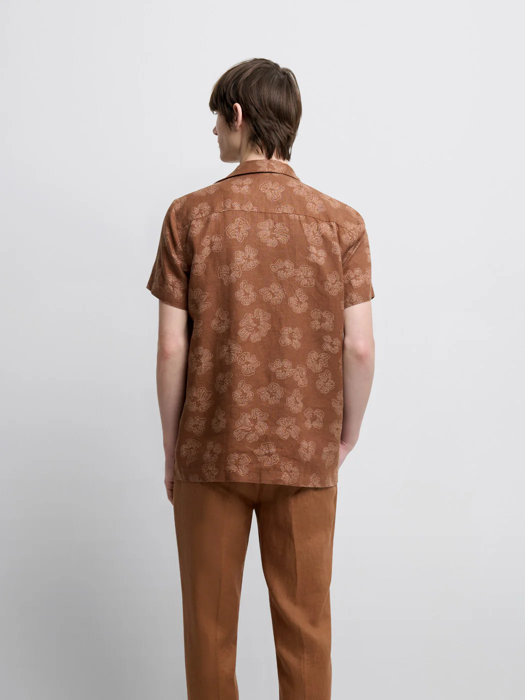 Chemise manches courtes regular fleurie