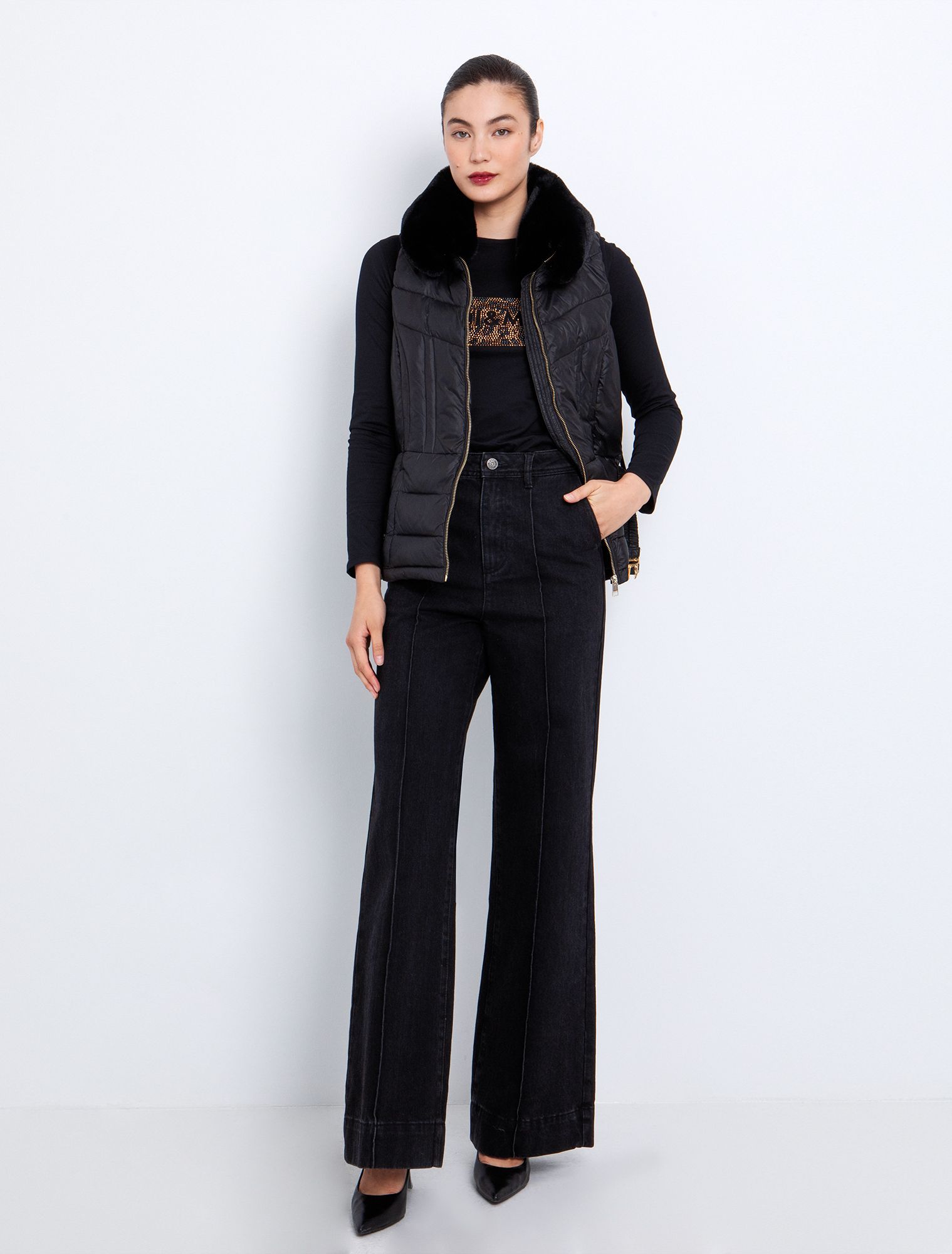 Καπιτονέ γιλέκο με ζώνη & γούνα