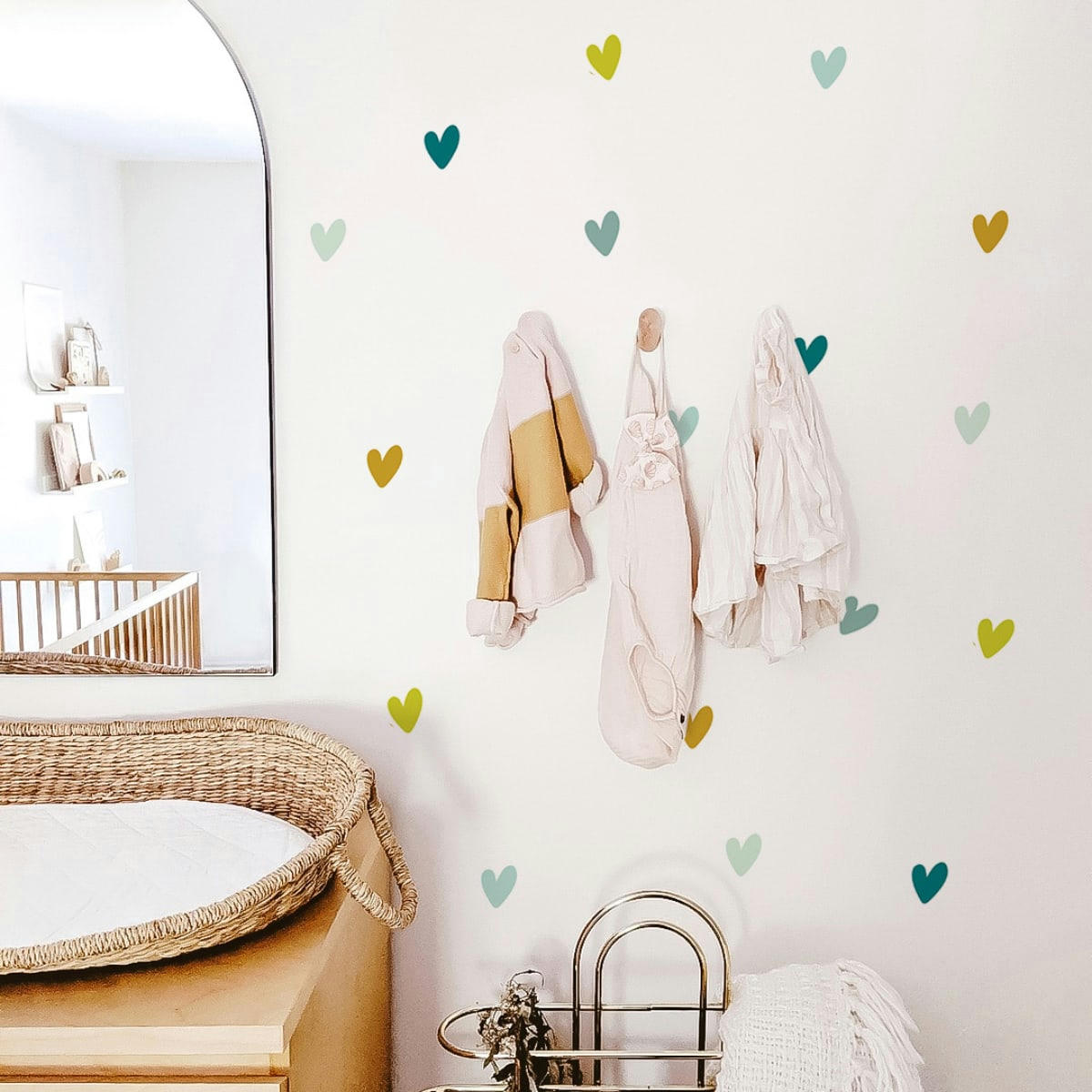 RAINBOWS3 - Stickers mureaux en vinyle petits coeurs verts et moutarde