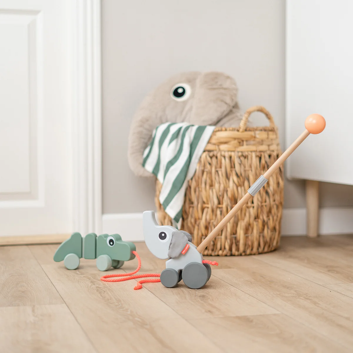 Done by Deer - Schiebespielzeug, Elphee, grau