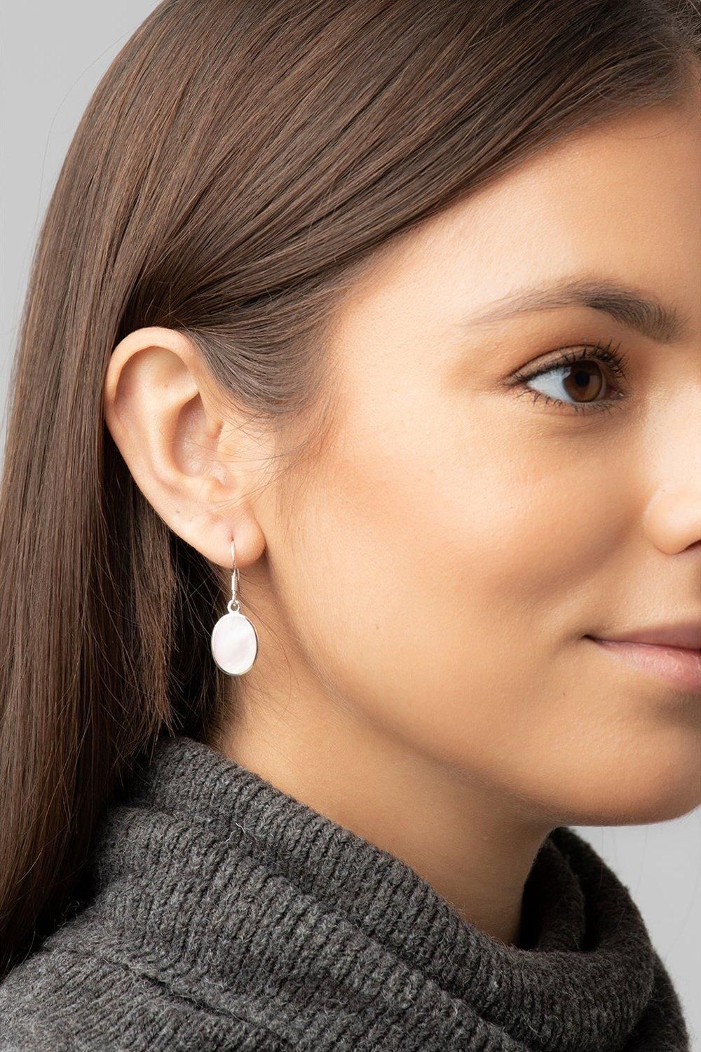 Pure Luxuries London Gift Packaged 'Mia' Sterling Silverl Pink Mother Of Pearl Earrings