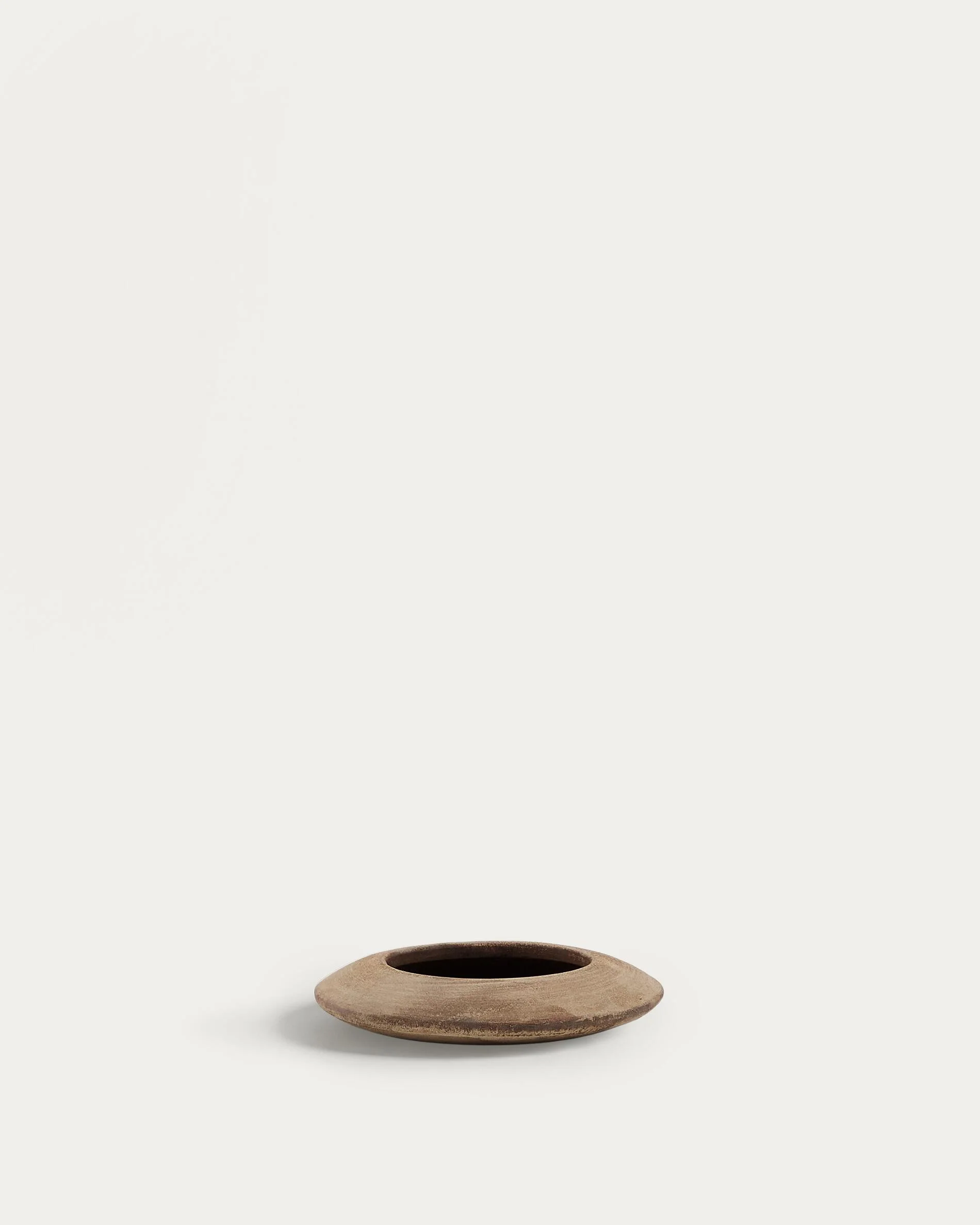 Rivor terracotta planter with natural finish Ø 36cm