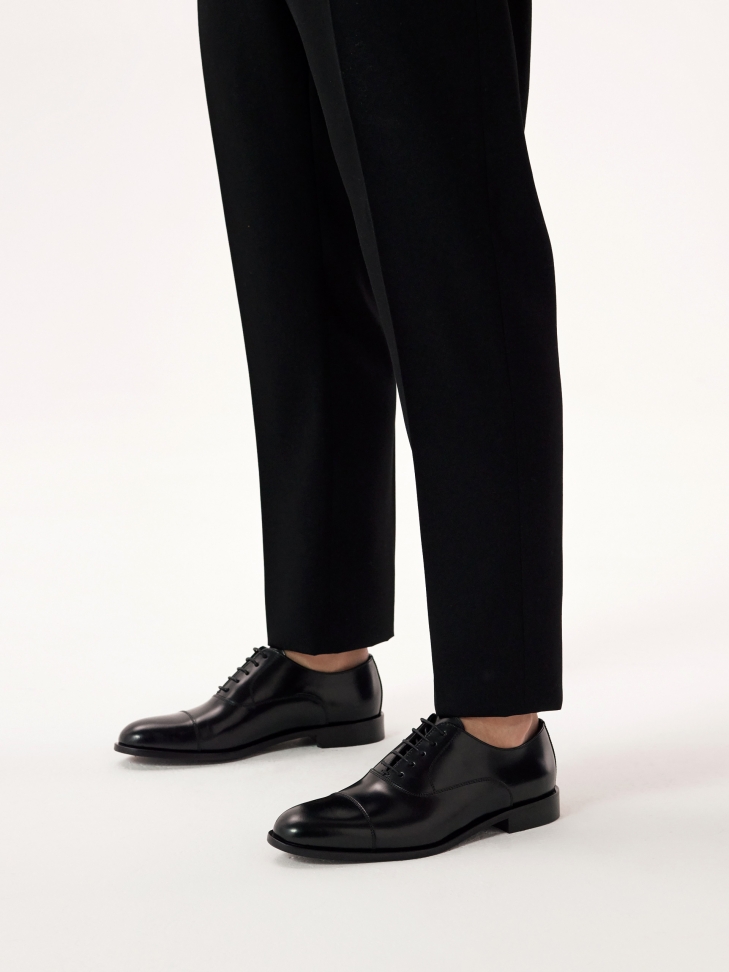 Men's elegant Derby shoes on leather sole from the Limited Edition