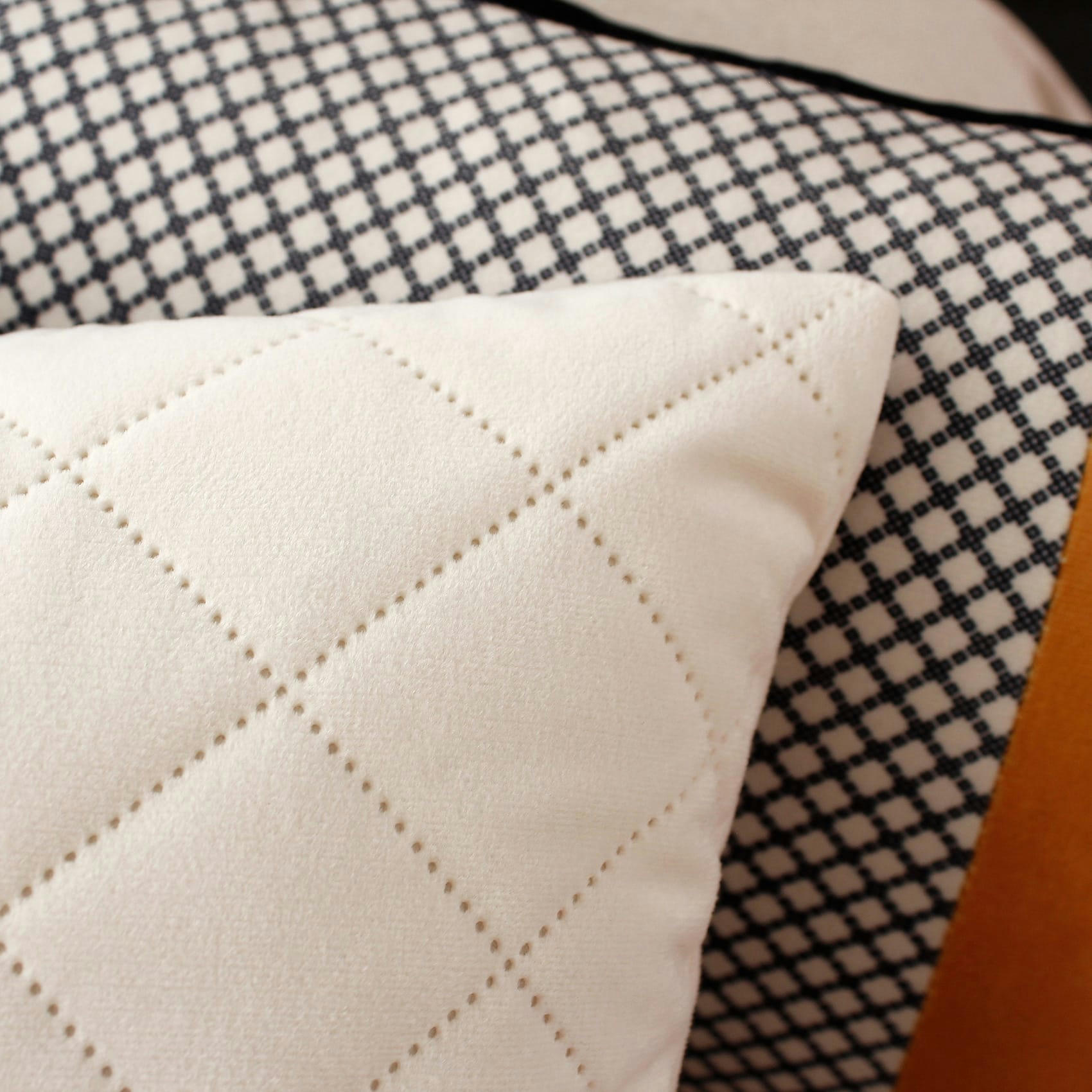 - Coussin en velours et piqûres losanges polyester/velours ecru 40x40 cm