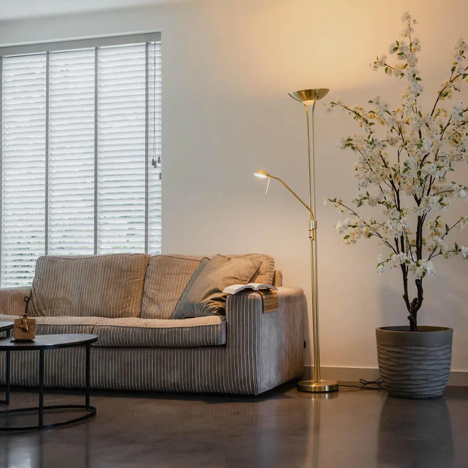 Qazqa staande lamp met leesarm diva goudkleurig ge?ntegreerde led