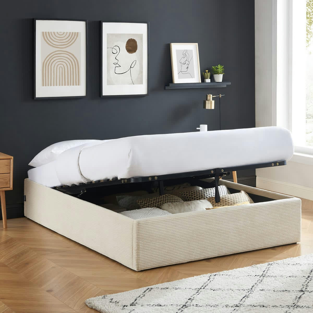 HANDY - Lit coffre 140x190cm en velours côtelé beige + sommier à lattes