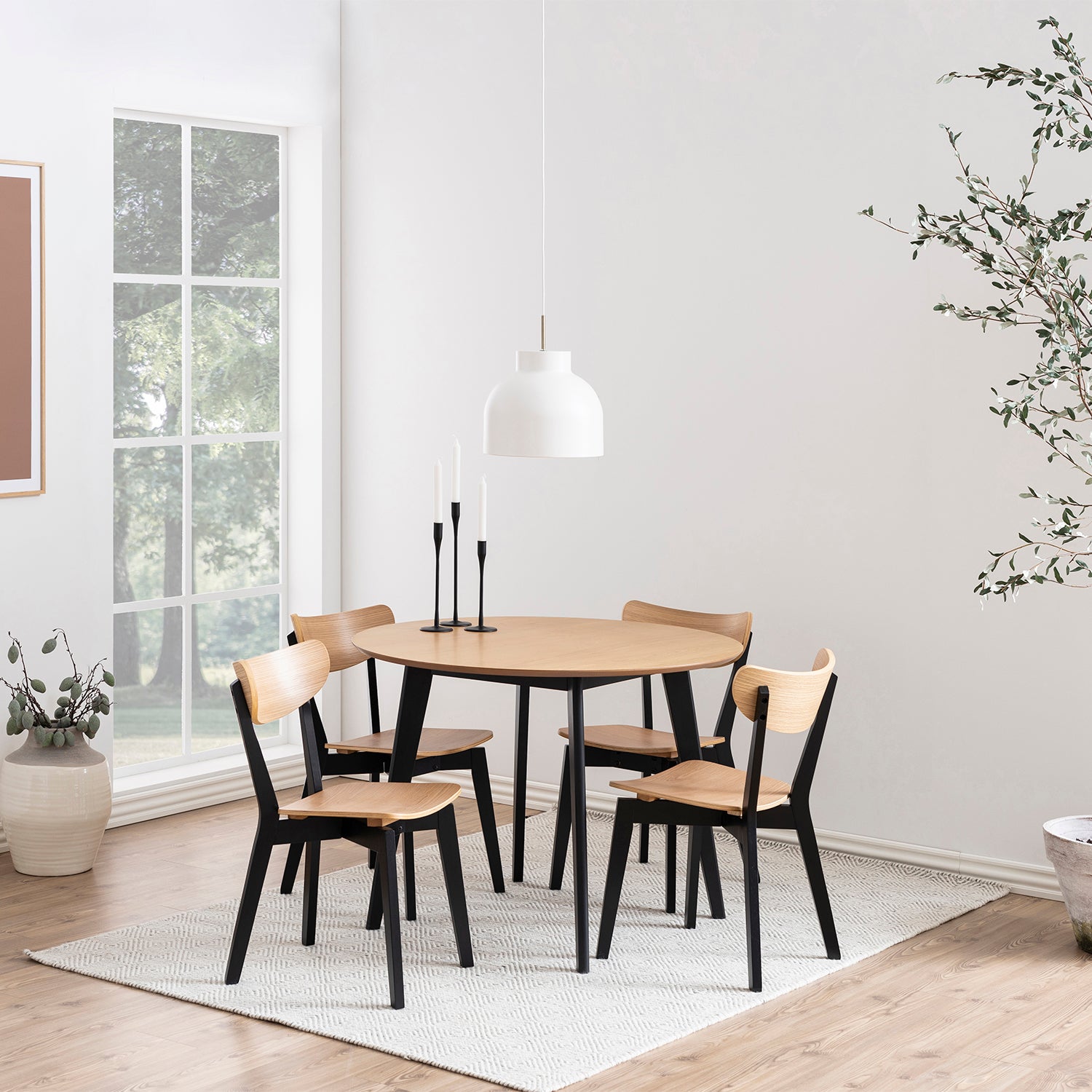 by fonQ basic Crow Eettafel - Ø 105 cm - Eiken / Zwart
