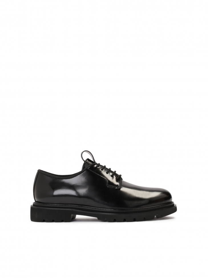 Men’s minimalistic Derby shoes with a thick grooved sole