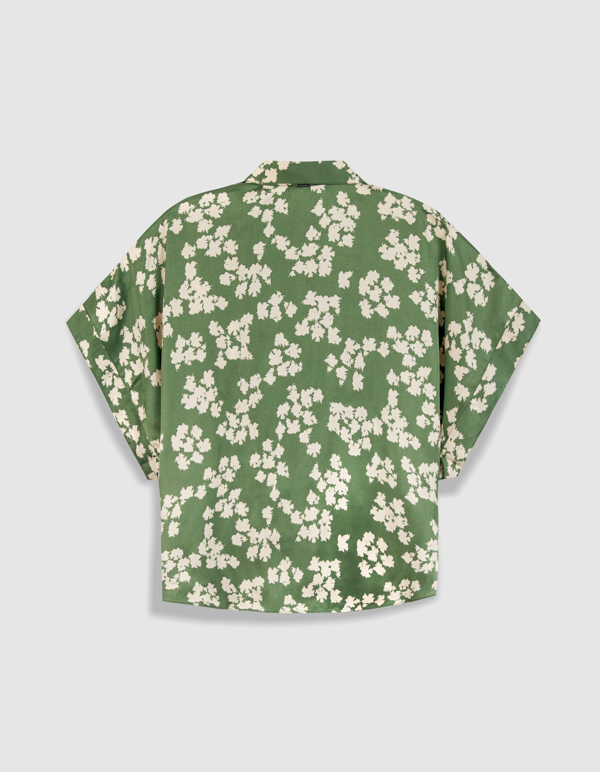 Chemise manches courtes vert satiné imprimé feuilles Femme