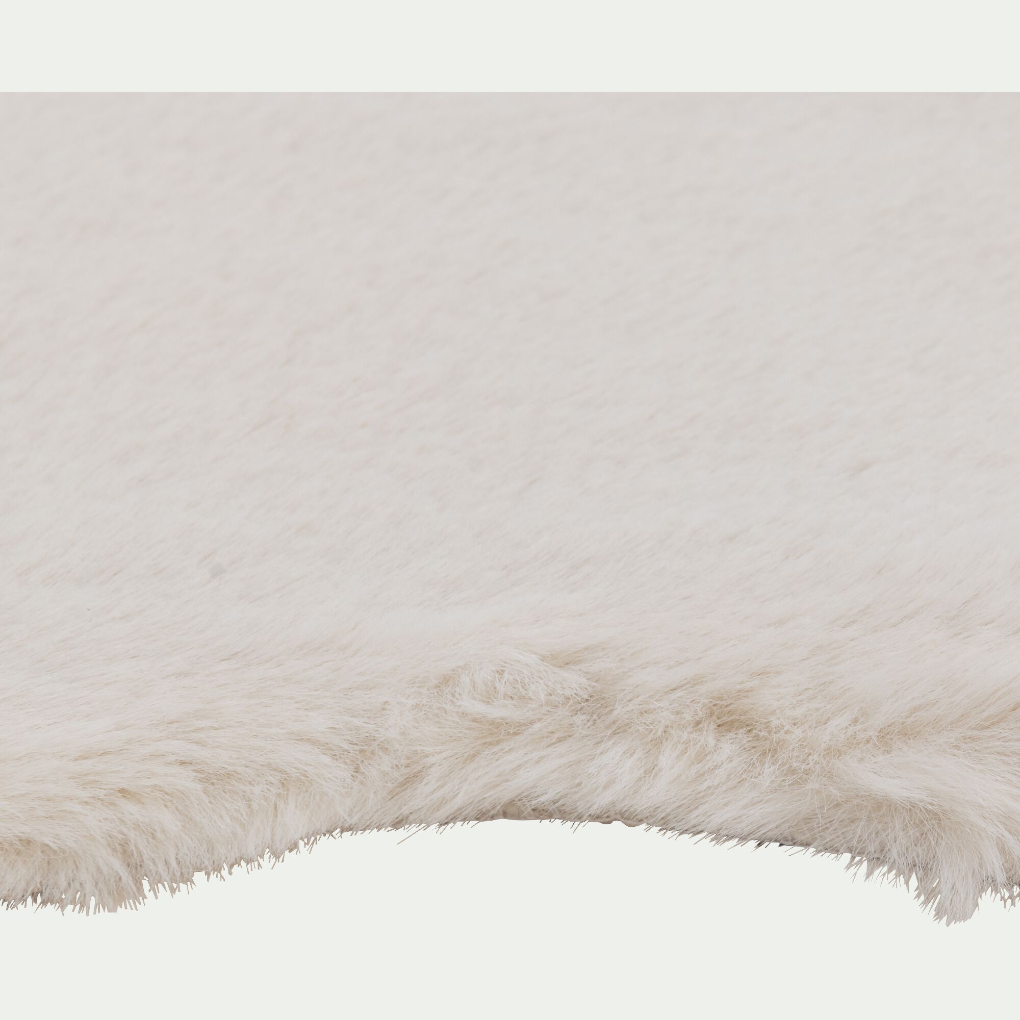 JOUVE - Tapis imitation fourrure - beige 60x90cm