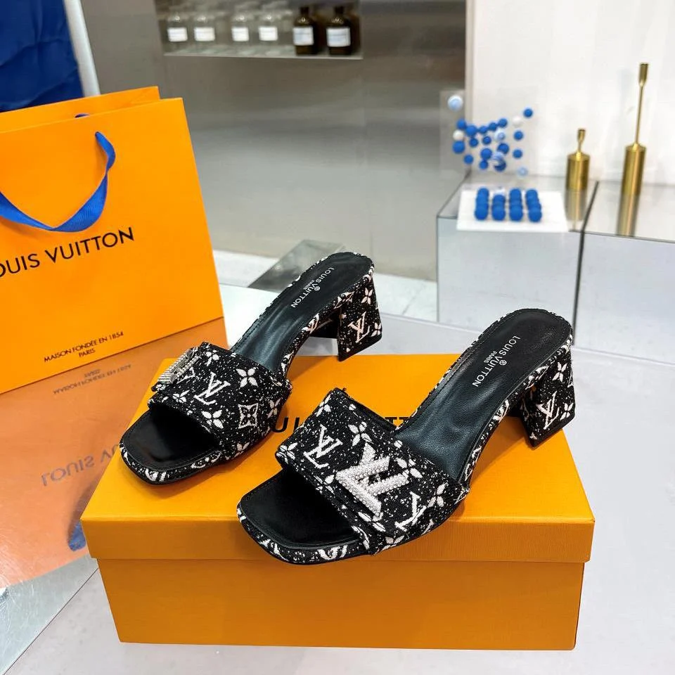 Louis Vuitton LV  Chunky Crew Style Flip-flops Slide Sandal