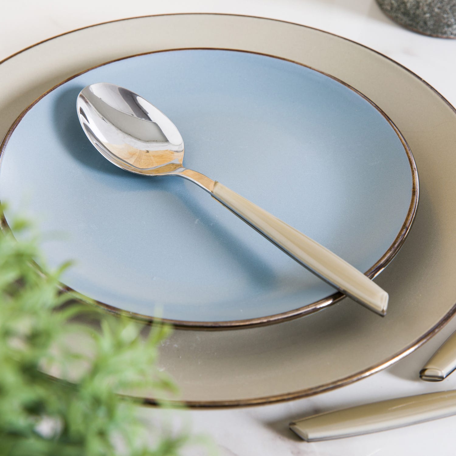 Cucchiaio tavola sfuso grigio in acciaio inox Silhouette