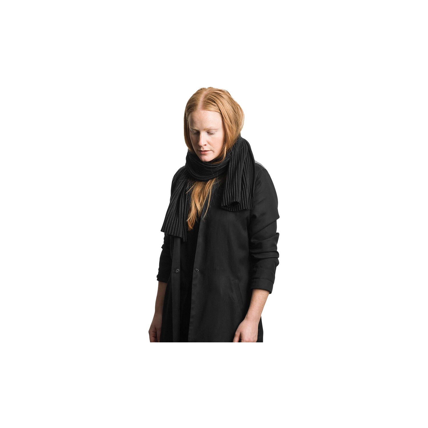 Pleece Short Scarf, black
