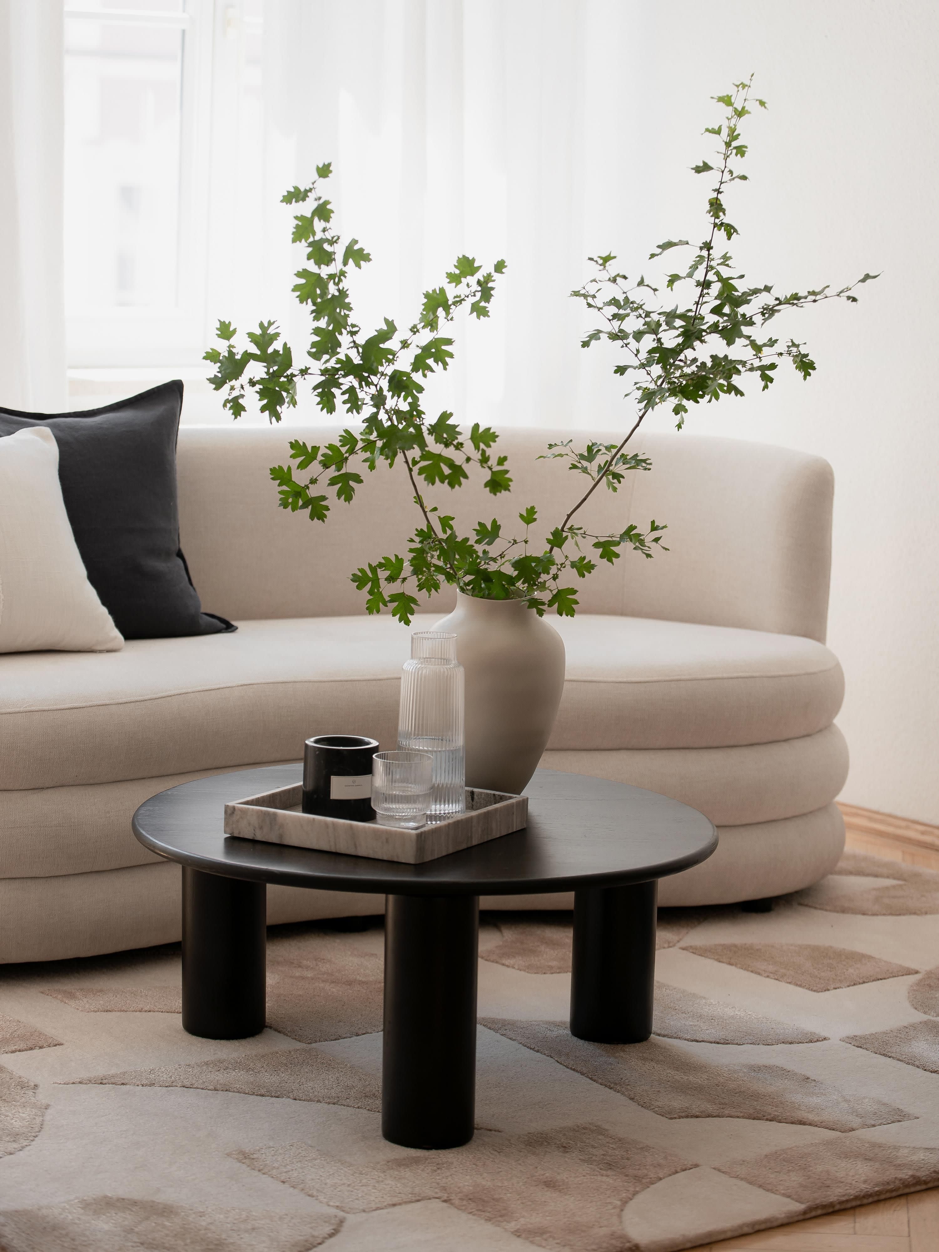Runder Couchtisch Didi aus Eichenholz