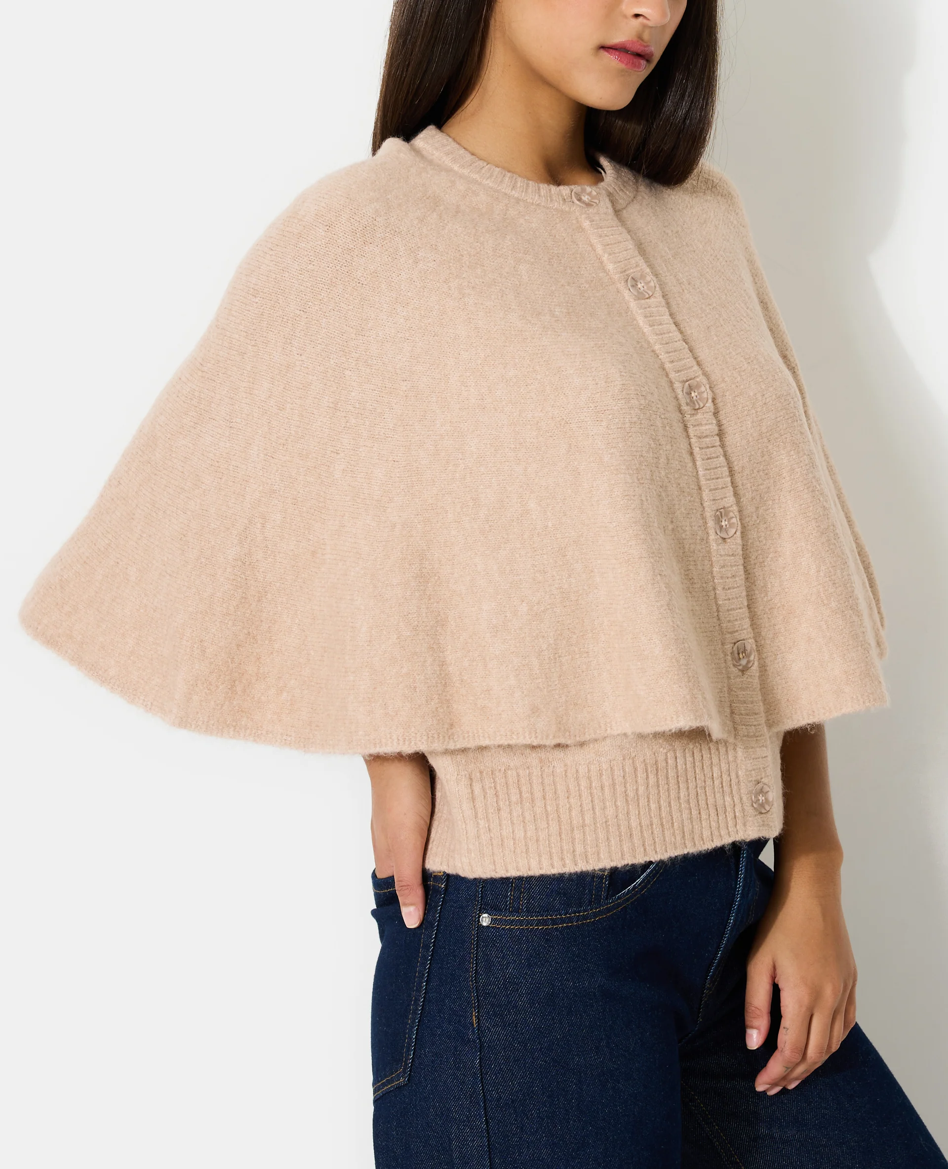 Gilet cape avec boutons