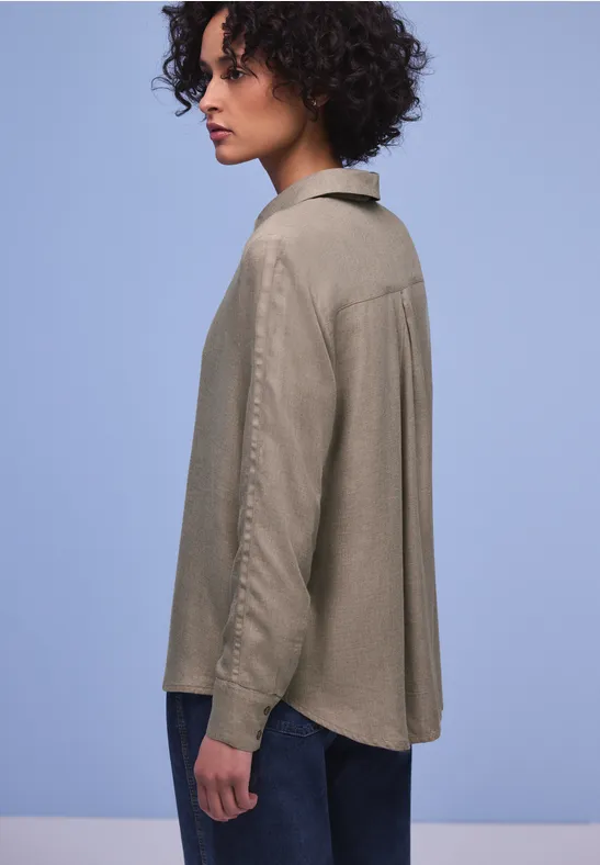 Hemdbluse mit Tapedetails
