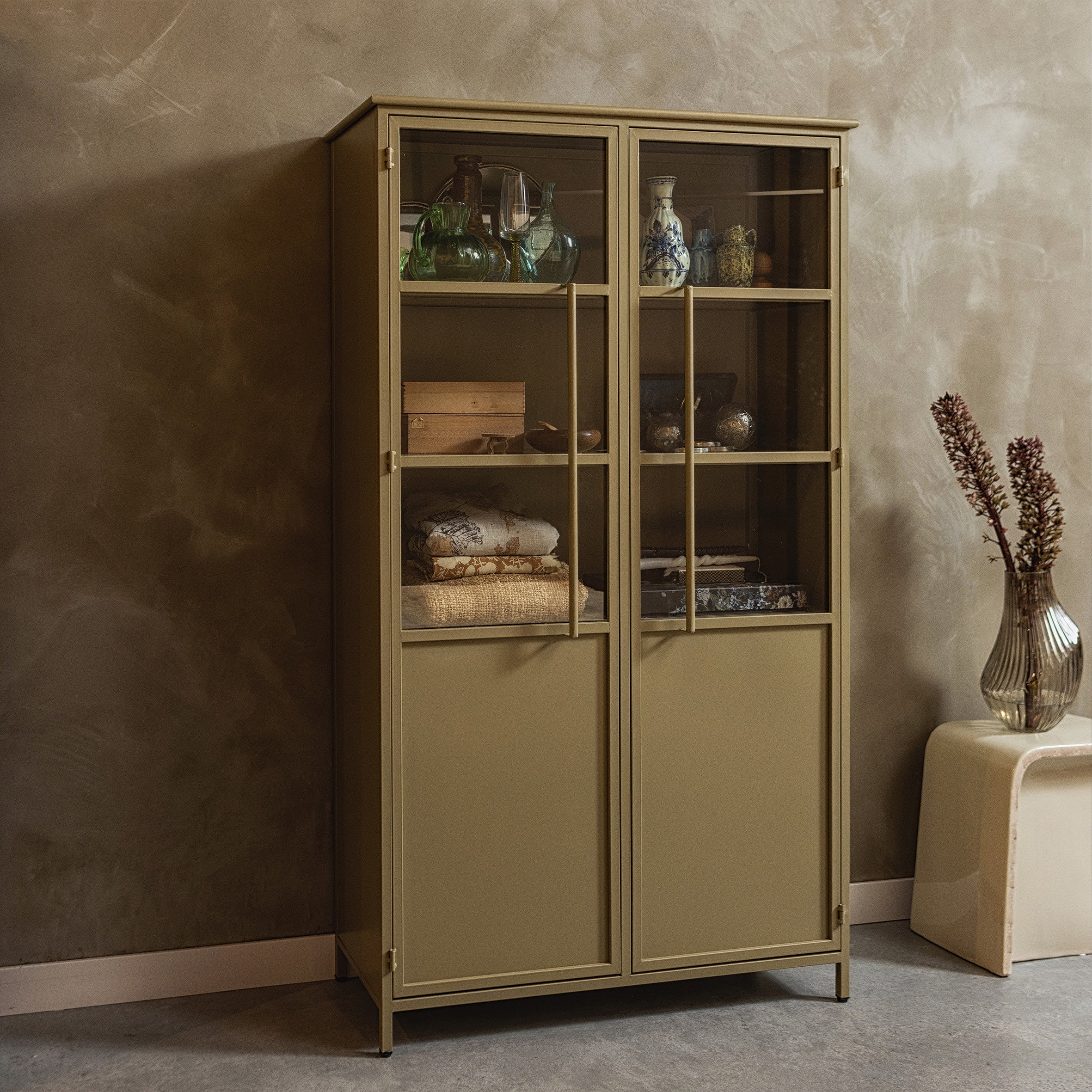 WOOOD Exhibit Vitrinekast - Khaki