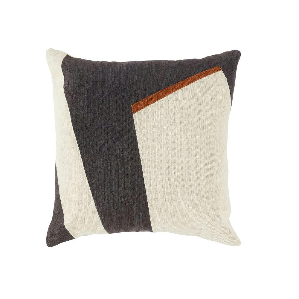 SOFALA - Coussin en coton brodé motifs géométriques écrus, noirs et marron 45x45