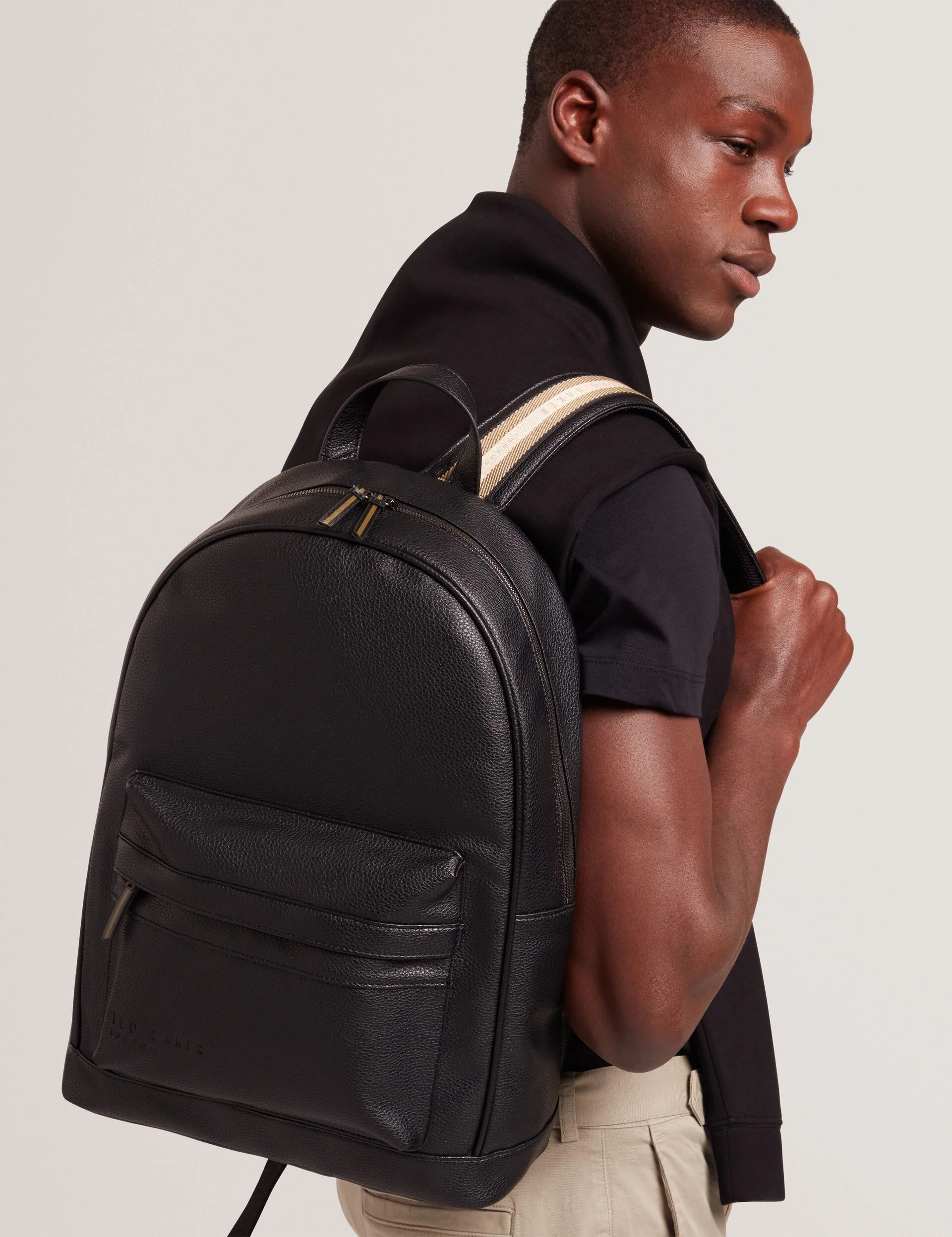 KAILEB | BLACK