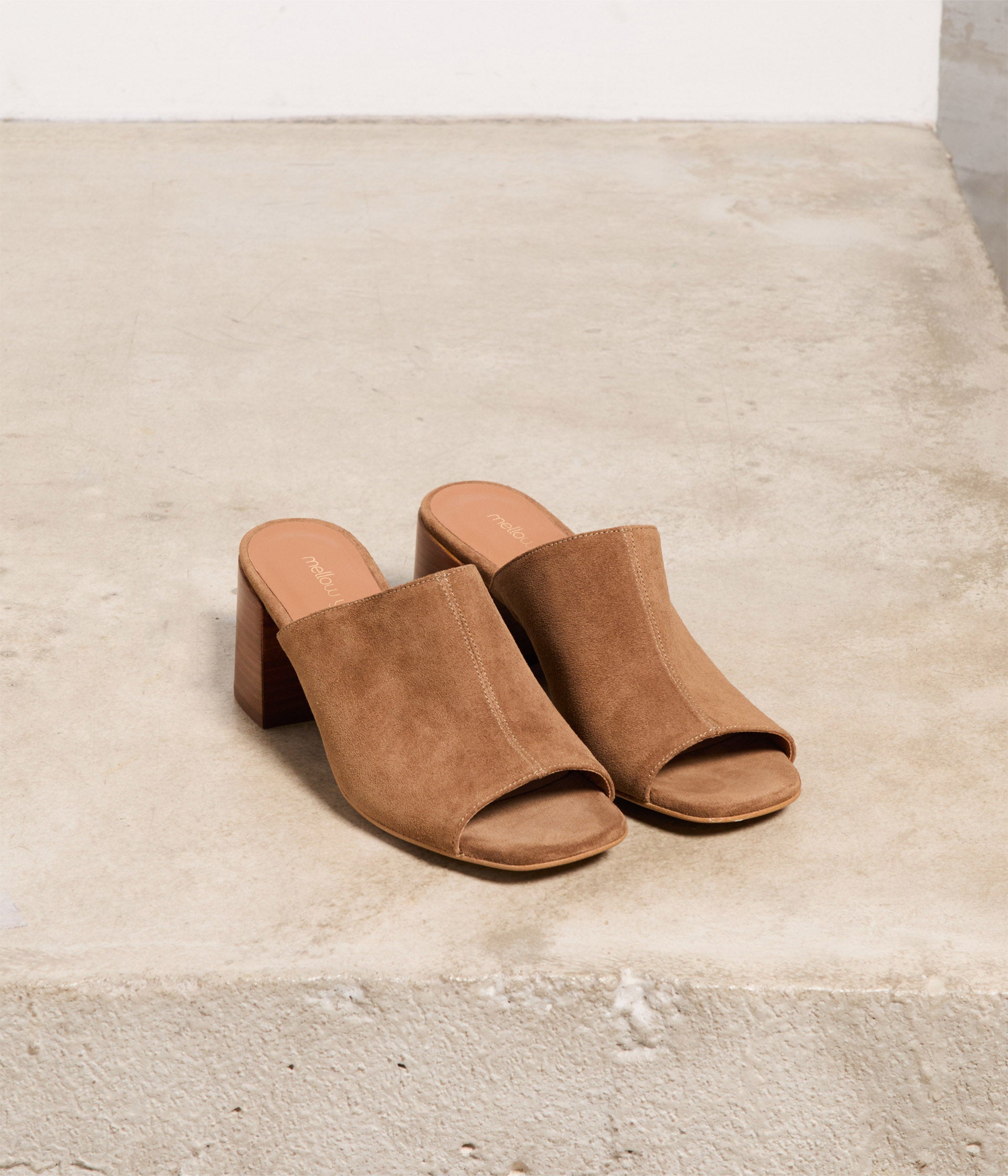 Mules velours beige Anouka